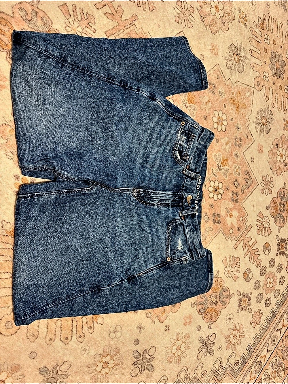 American Eagle Women's curvy mom jeans Size 6